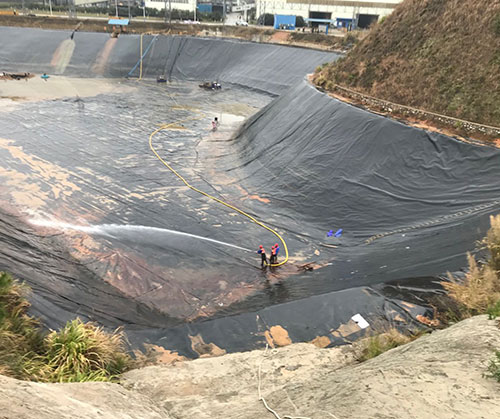祁连废水池清理